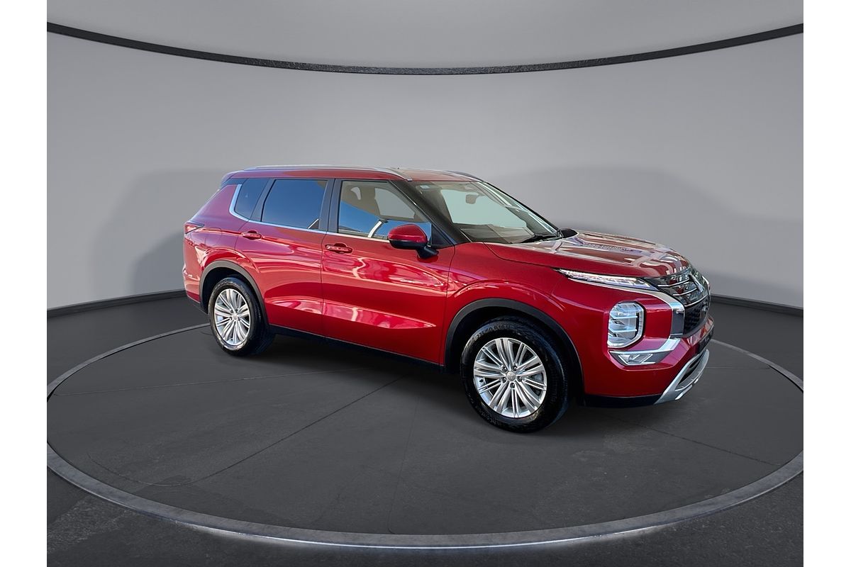 2023 Mitsubishi Outlander LS ZM