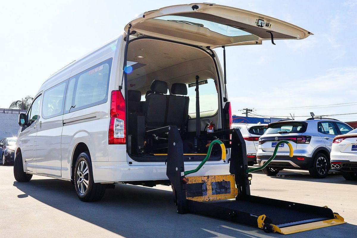 2021 Toyota Hiace Commuter GL GDH322R ELWB High Roof
