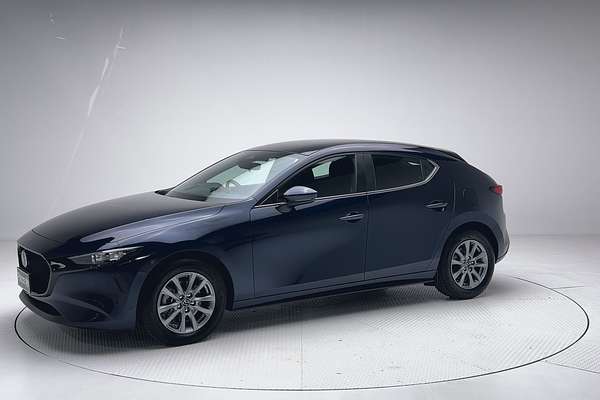 2025 Mazda 3 G20 Pure BP Series thumb-3