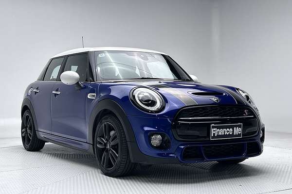 2019 MINI Hatch Cooper S F55 LCI thumb-0