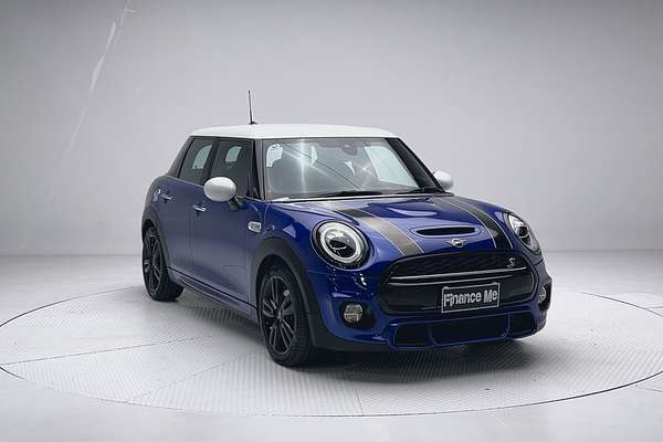 2019 MINI Hatch Cooper S F55 LCI thumb-1