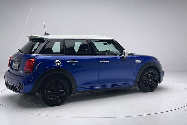 2019 MINI Hatch Cooper S F55 LCI thumb-7