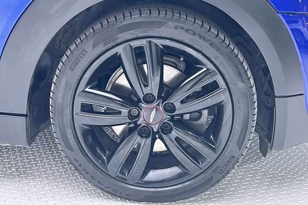 2019 MINI Hatch Cooper S F55 LCI thumb-9