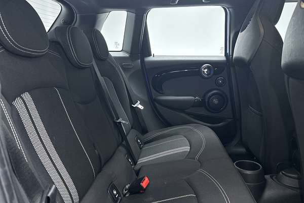 2019 MINI Hatch Cooper S F55 LCI thumb-11