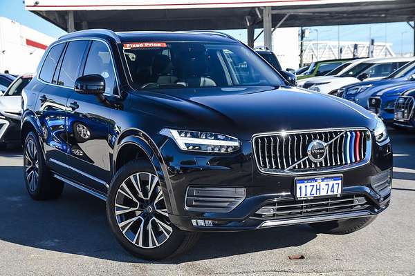 2021 Volvo XC90 T6 Momentum