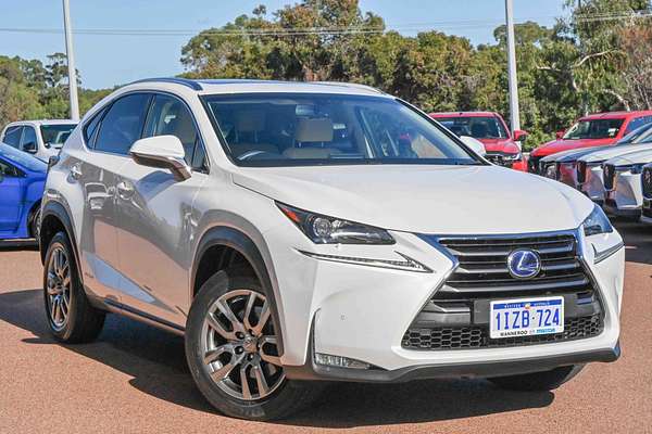 2015 Lexus NX NX300h Luxury AYZ15R