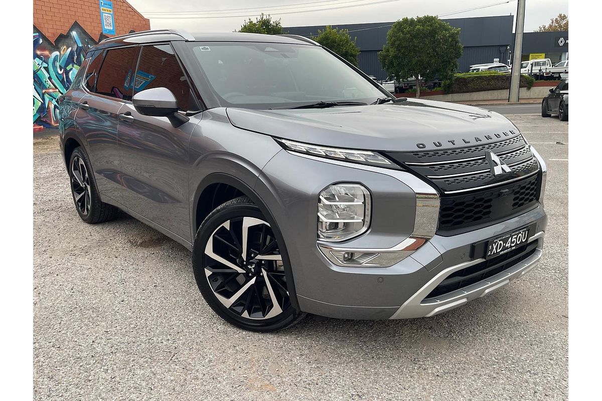 2023 Mitsubishi Outlander Exceed Tourer ZM