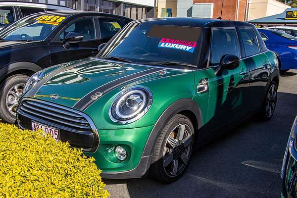 2019 MINI Hatch Cooper F55 LCI