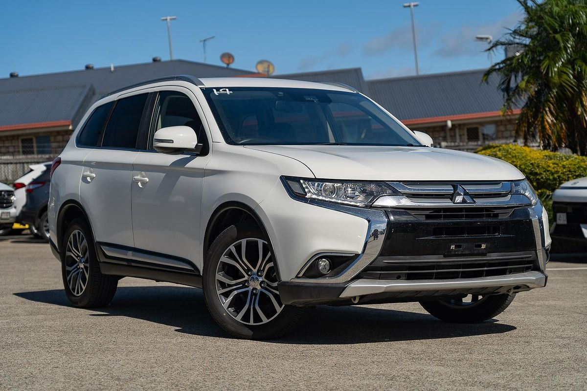 2017 Mitsubishi Outlander LS Safety Pack ZK