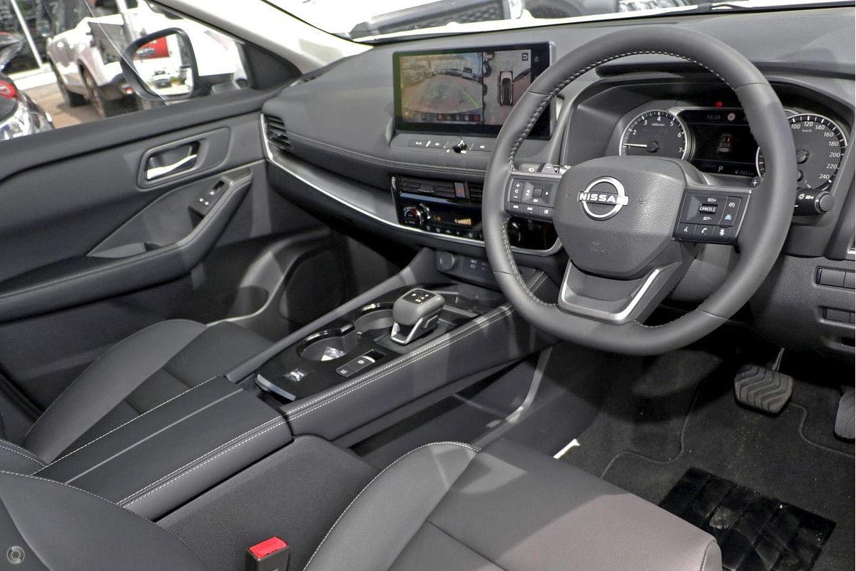 2026 Nissan X-TRAIL ST-L T33