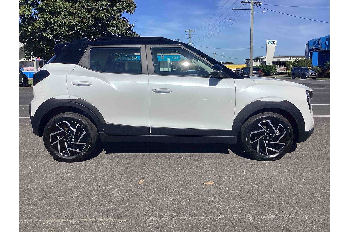2026 Mahindra XUV3XO AX7L