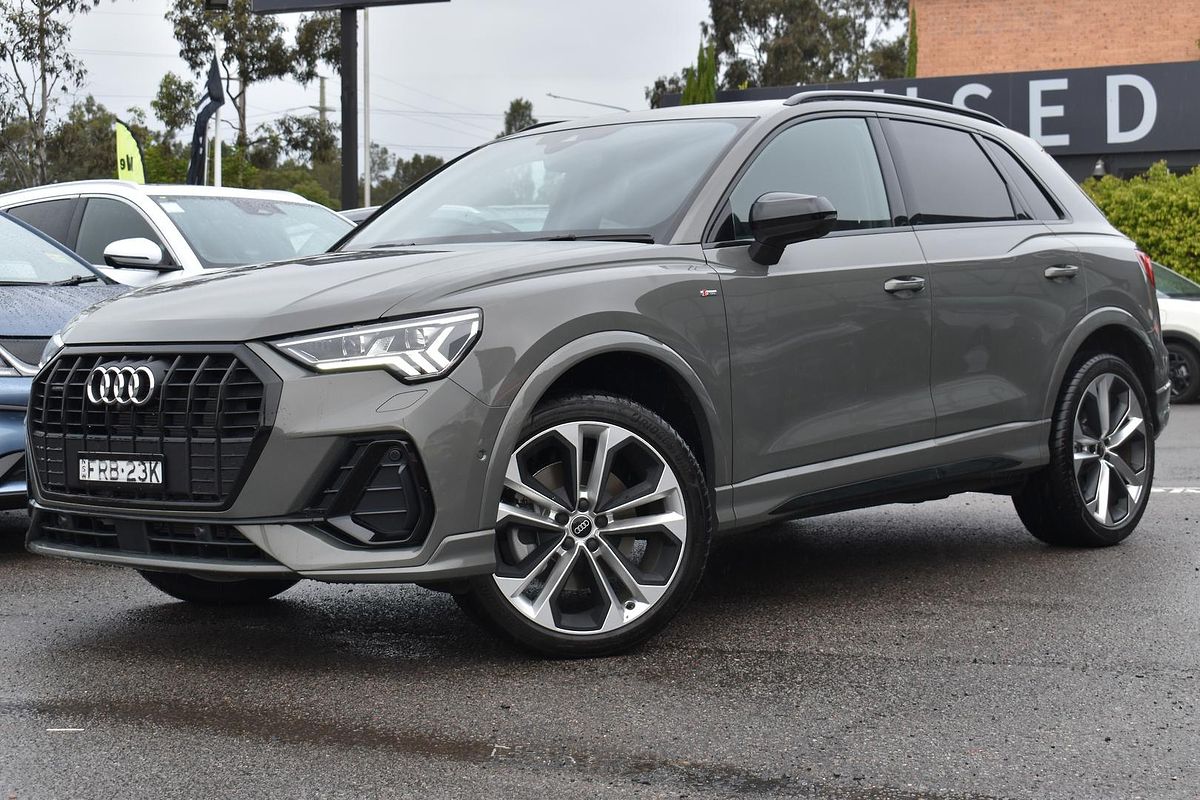 2025 Audi Q3 40 TFSI S line F3