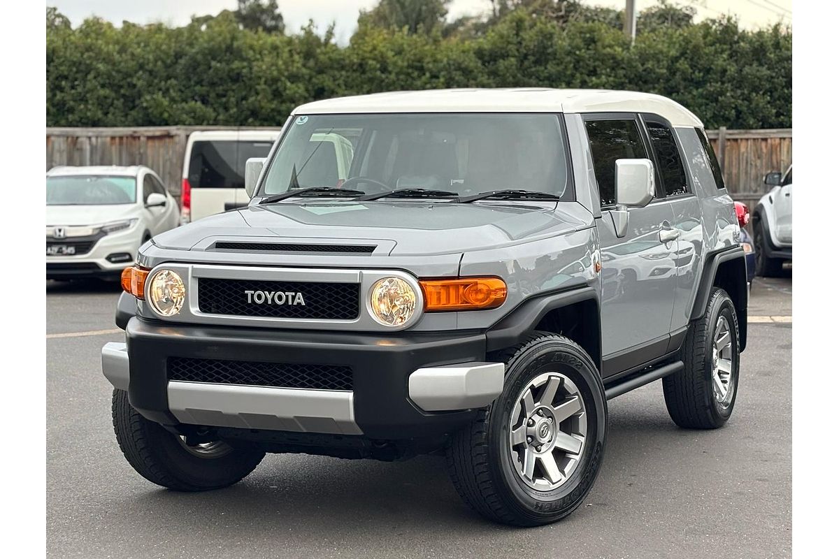 2016 Toyota FJ Cruiser GSJ15R