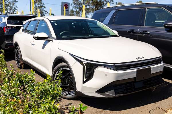 2025 Kia K4 Sport+ CL4m
