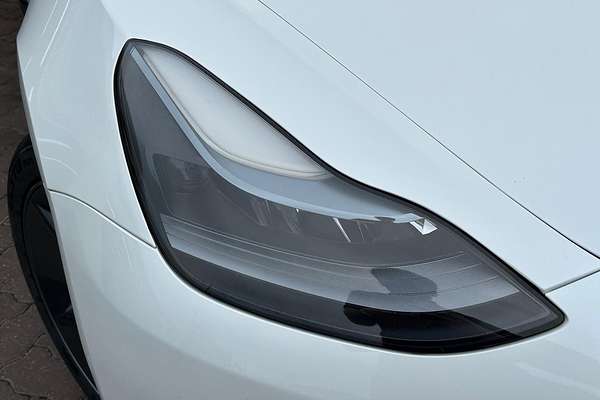 2023 Tesla Model 3 Rear-Wheel Drive thumb-1