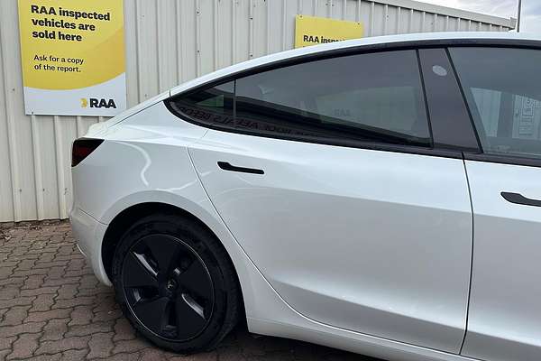 2023 Tesla Model 3 Rear-Wheel Drive thumb-5