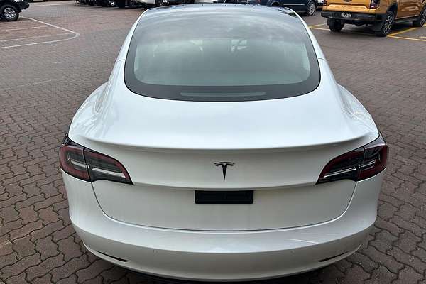 2023 Tesla Model 3 Rear-Wheel Drive thumb-10
