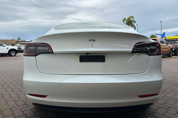 2023 Tesla Model 3 Rear-Wheel Drive thumb-12