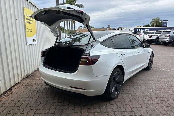 2023 Tesla Model 3 Rear-Wheel Drive thumb-13