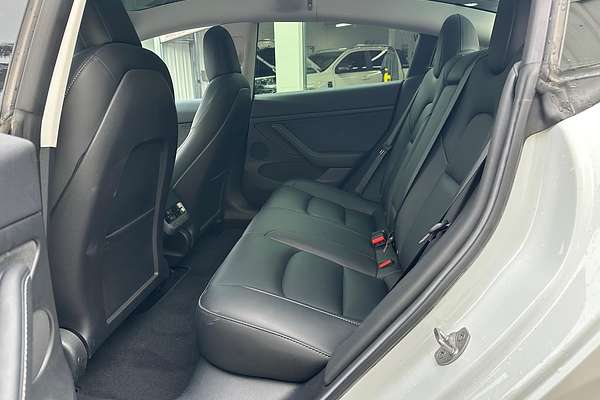 2023 Tesla Model 3 Rear-Wheel Drive thumb-16