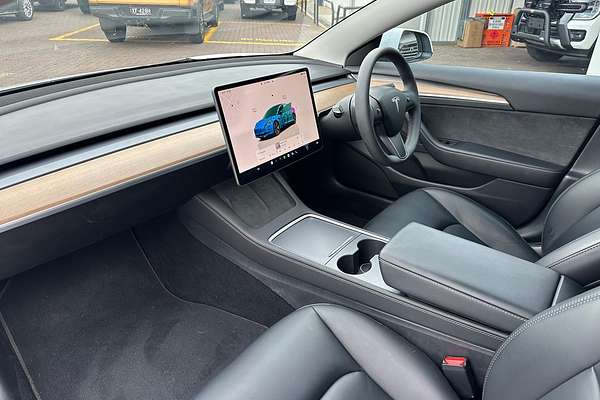 2023 Tesla Model 3 Rear-Wheel Drive thumb-18