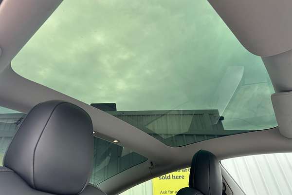 2023 Tesla Model 3 Rear-Wheel Drive thumb-23