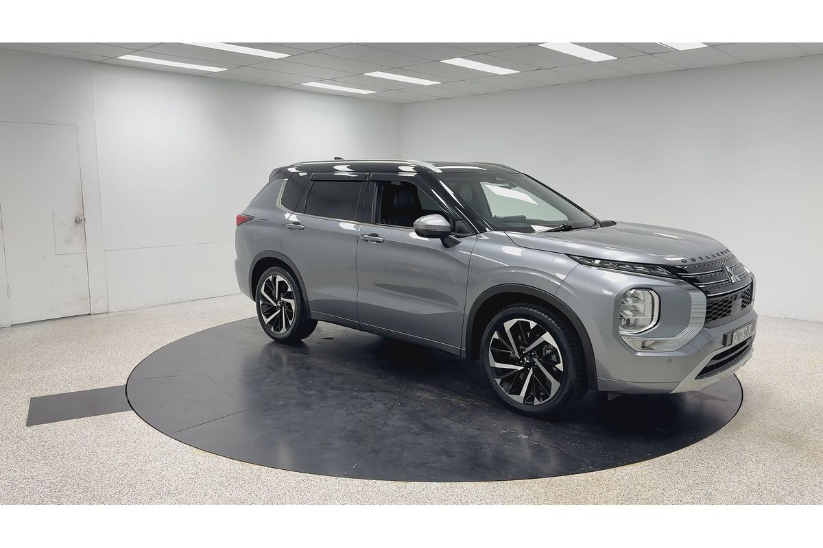 2023 Mitsubishi Outlander Exceed Tourer ZM