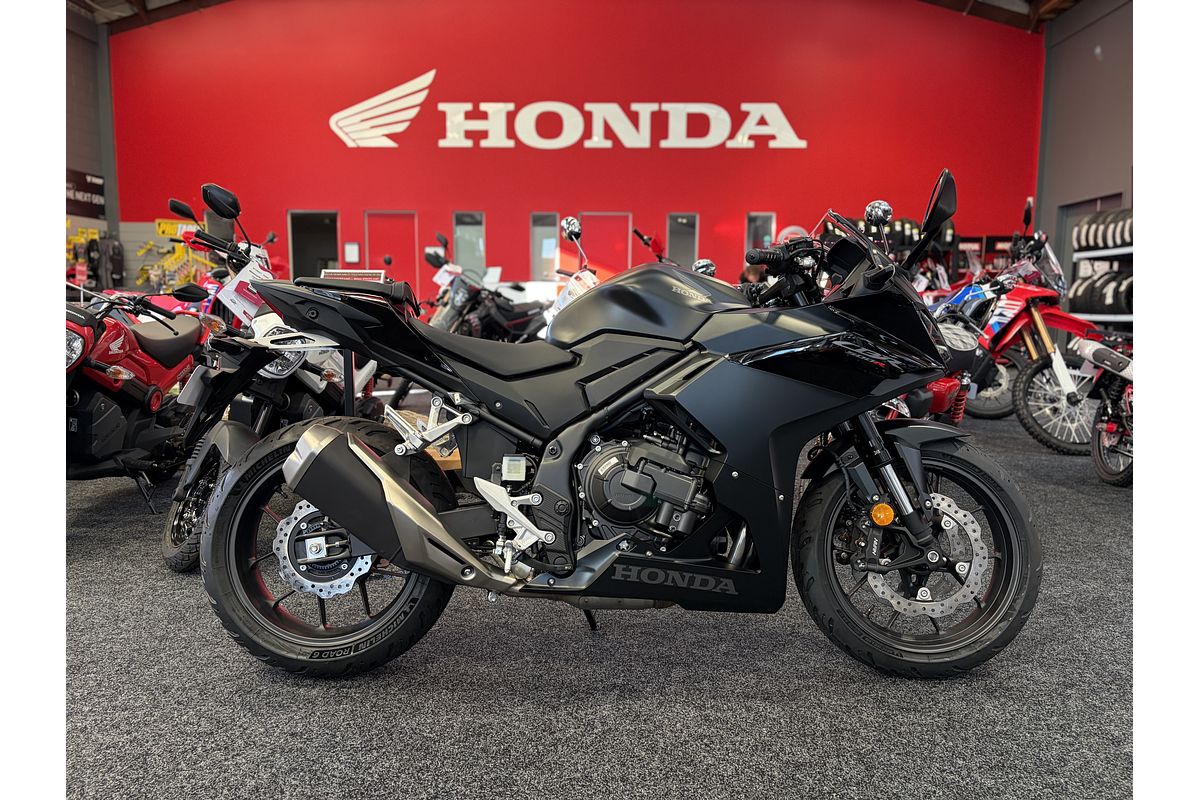 2026 Honda CBR500R E-CLUTCH