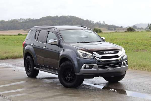 2020 Isuzu MU-X LS-T