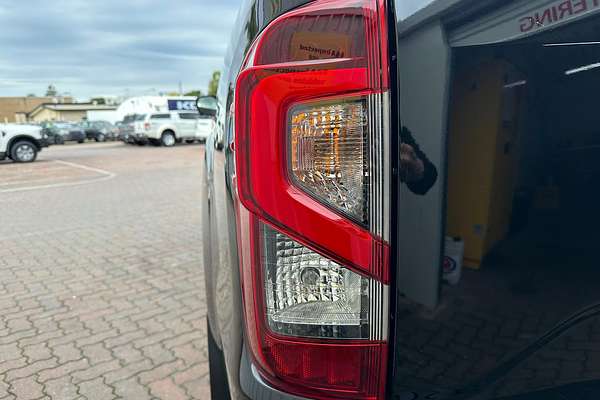 2021 Nissan Navara ST-X D23 4X4 thumb-15