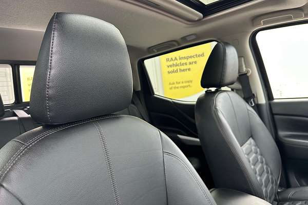 2021 Nissan Navara ST-X D23 4X4 thumb-23
