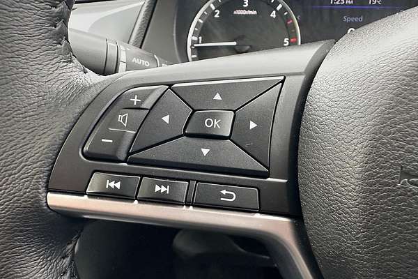 2021 Nissan Navara ST-X D23 4X4 thumb-26