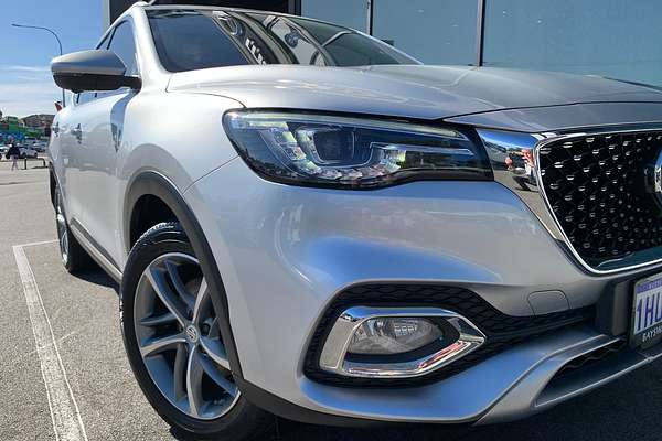 2023 MG HS Essence SAS23