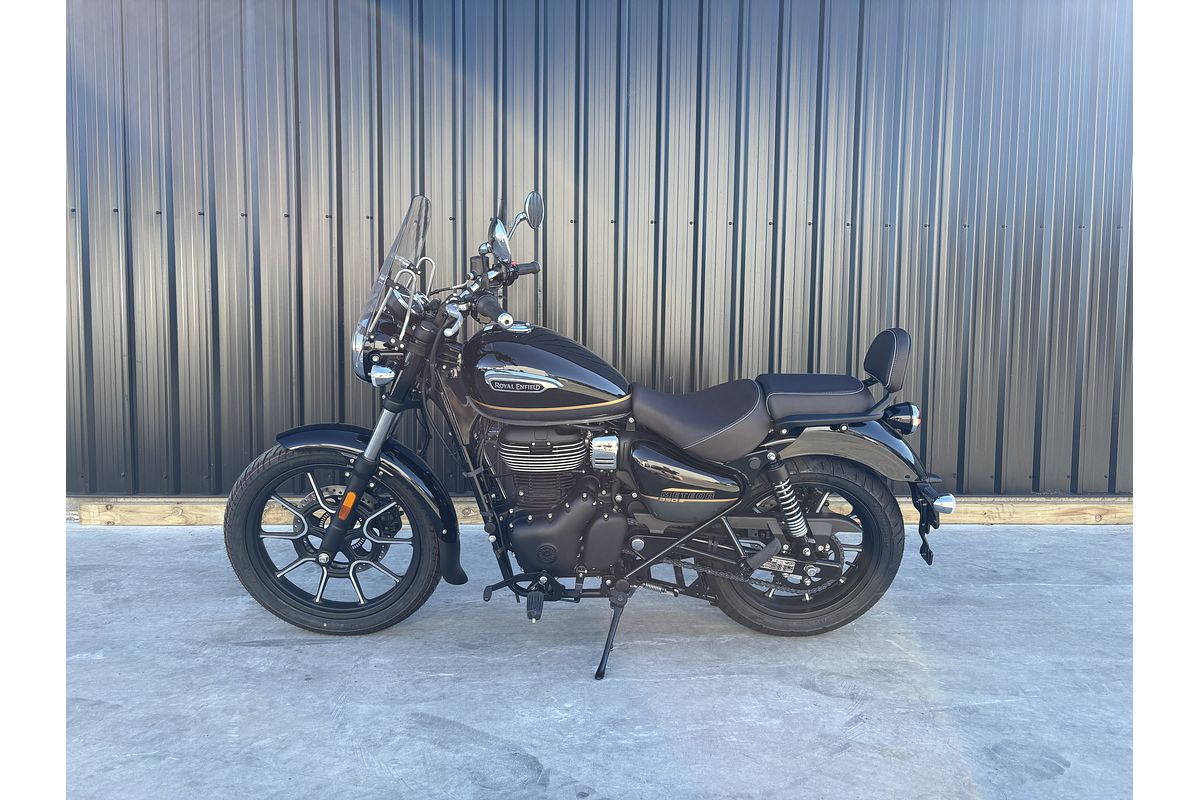 2026 Royal Enfield METEOR 350 - SUPERNOVA BLACK