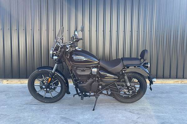 2026 Royal Enfield METEOR 350 - SUPERNOVA BLACK