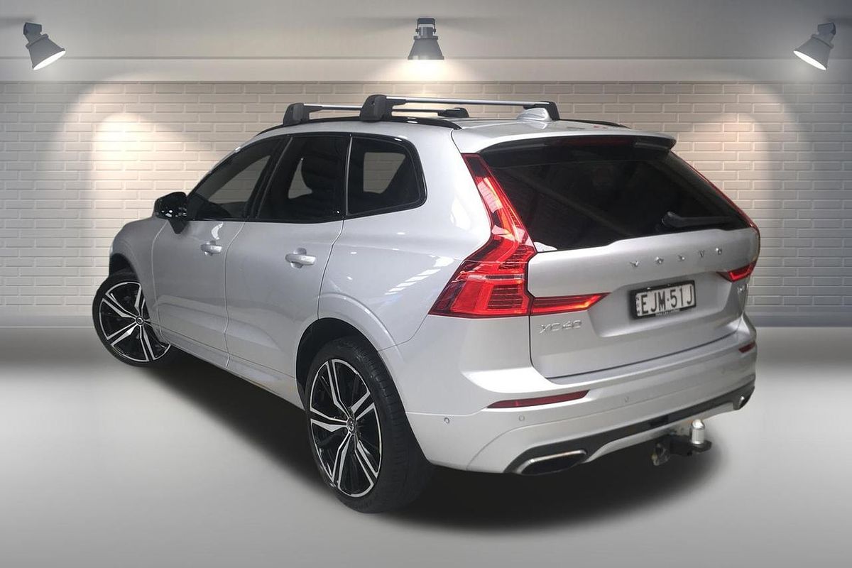 2020 Volvo XC60 T6 R-Design