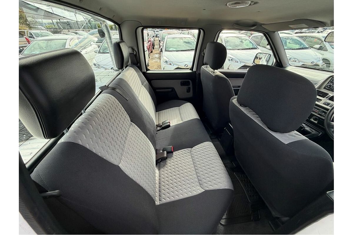 2014 Nissan Navara ST-R D22 4X4