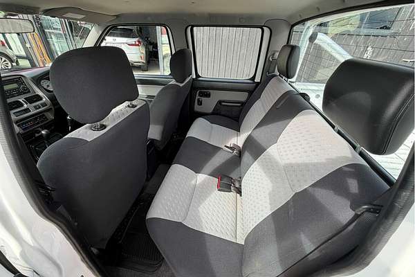 2014 Nissan Navara ST-R D22 4X4