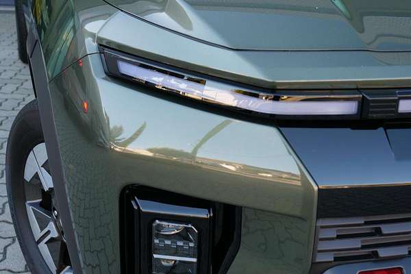 2026 KGM Musso EV AWD O100 4X4 thumb-9