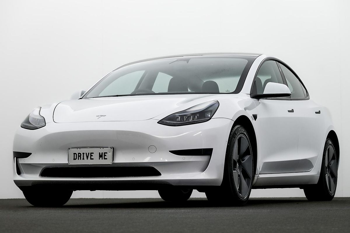 2023 Tesla Model 3 Rear-Wheel Drive