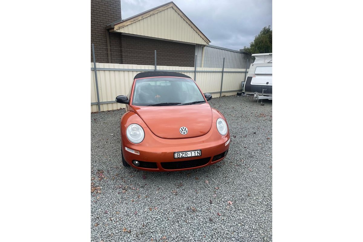 2010 Volkswagen Beetle CABRIOLET 9C MY10