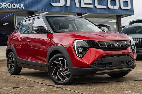 2025 Mahindra XUV3XO AX7L