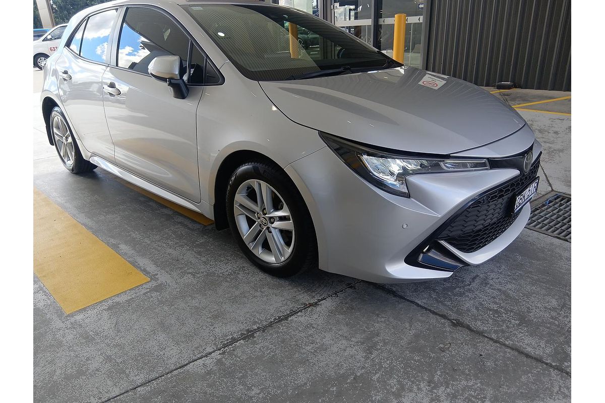 2020 Toyota Corolla SX MZEA12R