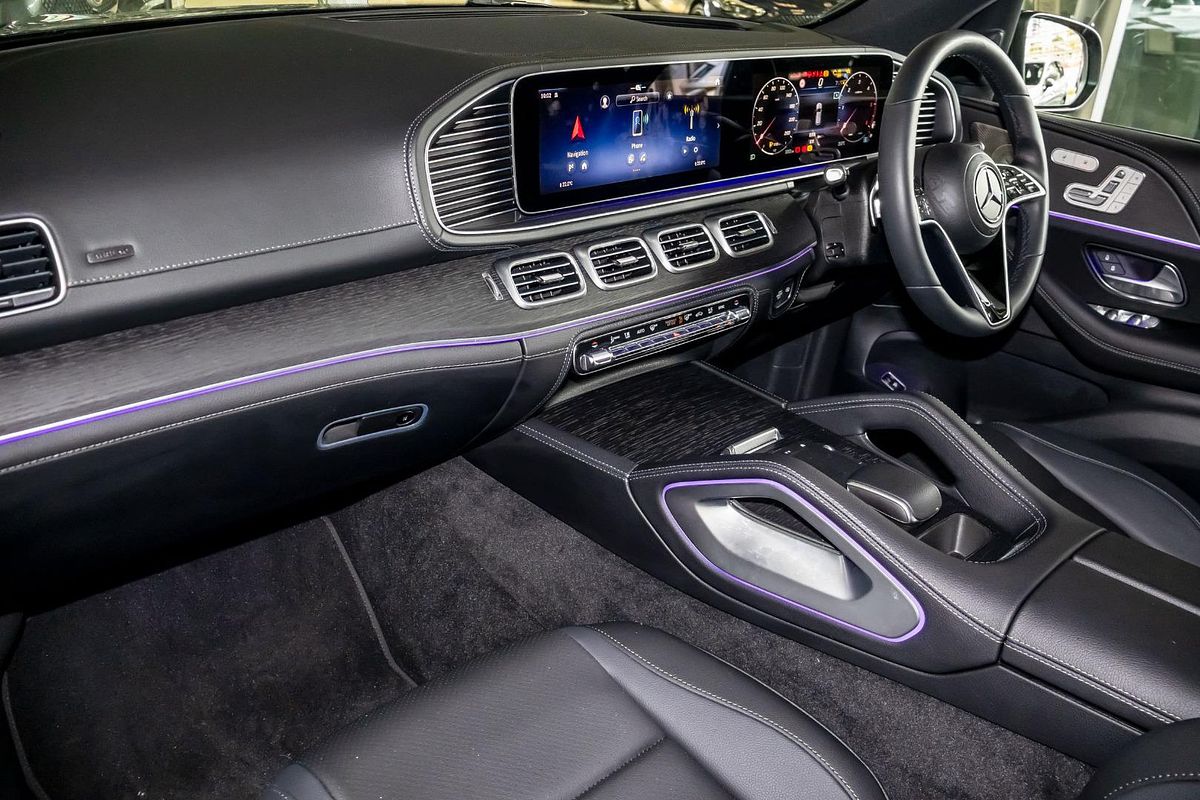 V167 805+055MY GLE300 d Editio n 7 WAG 9G 9sp