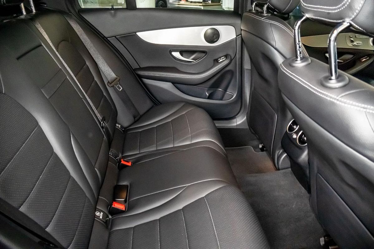 W205 801MY C200 Sedan 4dr 9G-T RONIC 9sp 2.0T