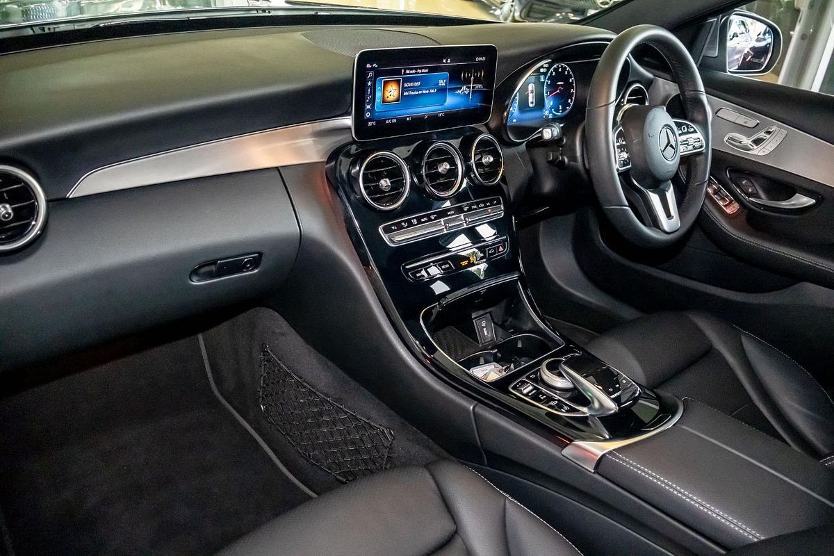W205 801MY C200 Sedan 4dr 9G-T RONIC 9sp 2.0T