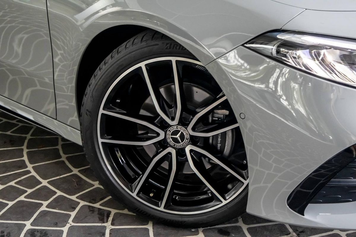 V177 806MY A200 Special Ed SED DUAL 7sp 1.3T