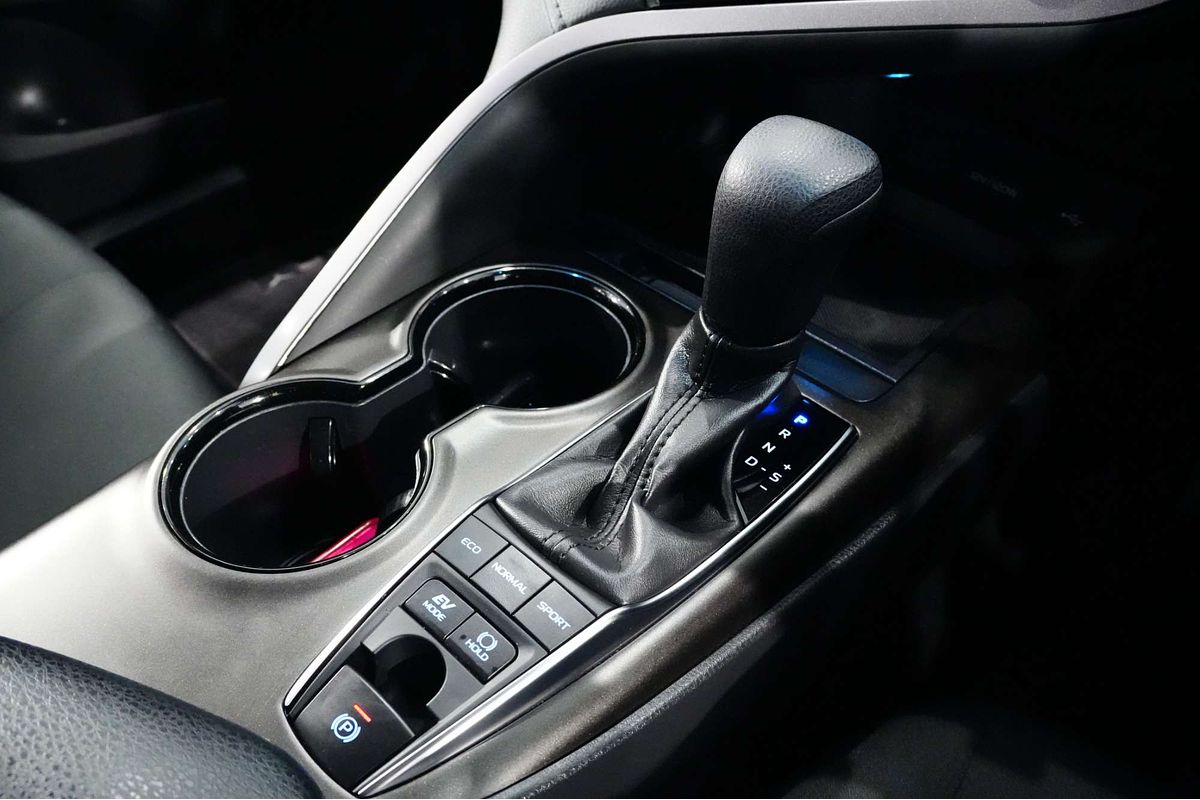 2021 Toyota Camry Ascent AXVH70R