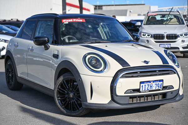 2021 MINI Hatch Cooper Classic F55 LCI-2