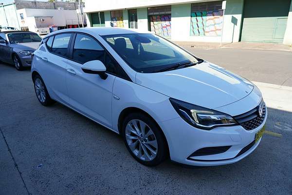 2018 Holden Astra R BK